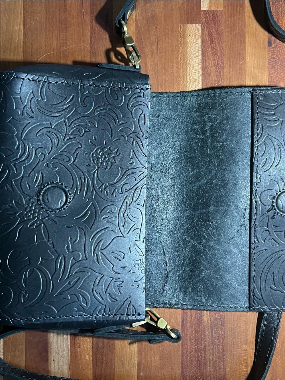 Portland Leather Goods Metro Mini Crossbody, Mag Closure, Tooled, w/Strap, Brown - Picture 3 of 7